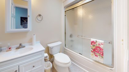 5217-Diehl-Way-Bedford-PA-Bathroom